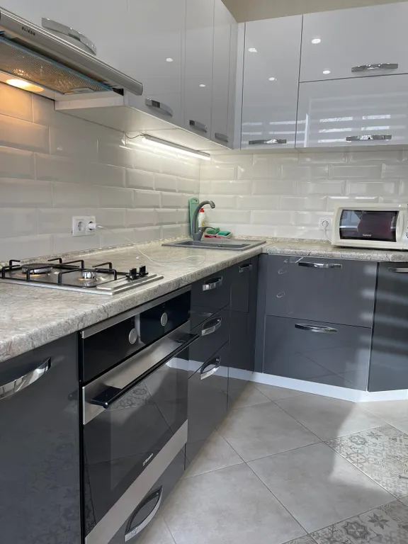 Однокомнатная квартира у метро Яшьлек