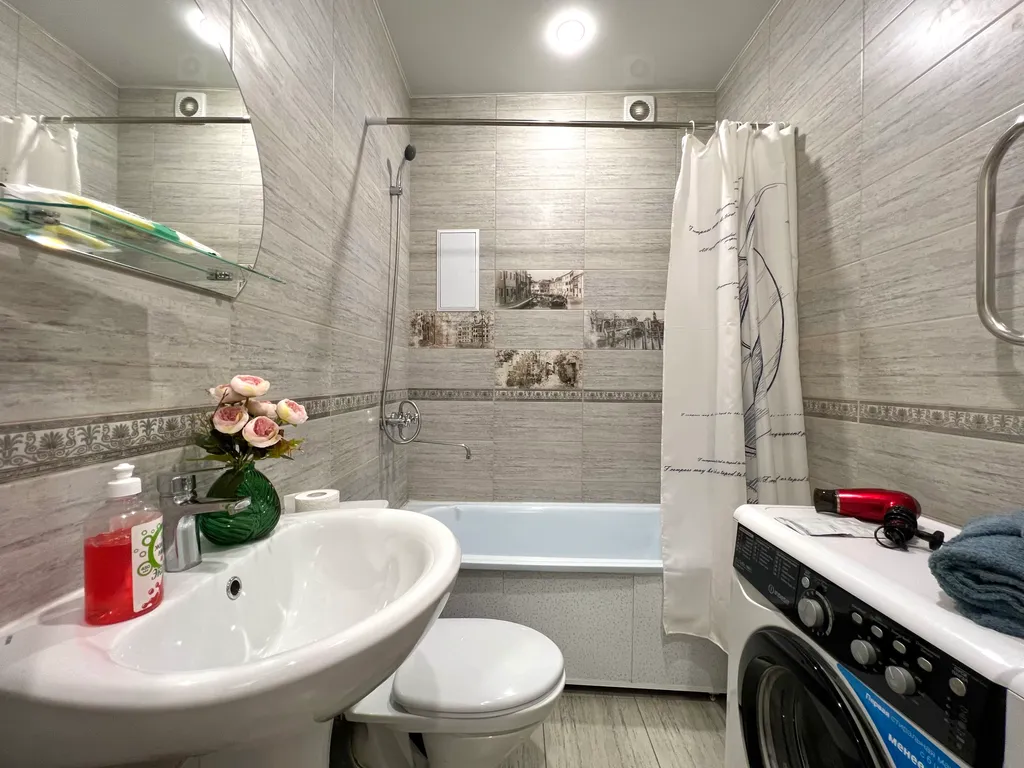 Студия в новом ЖК на площади Советов без оплаты за финальную уборку