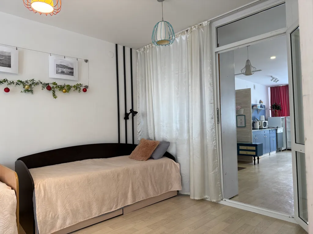 Просторная квартира для путешествия семьей на Алтай в центре города