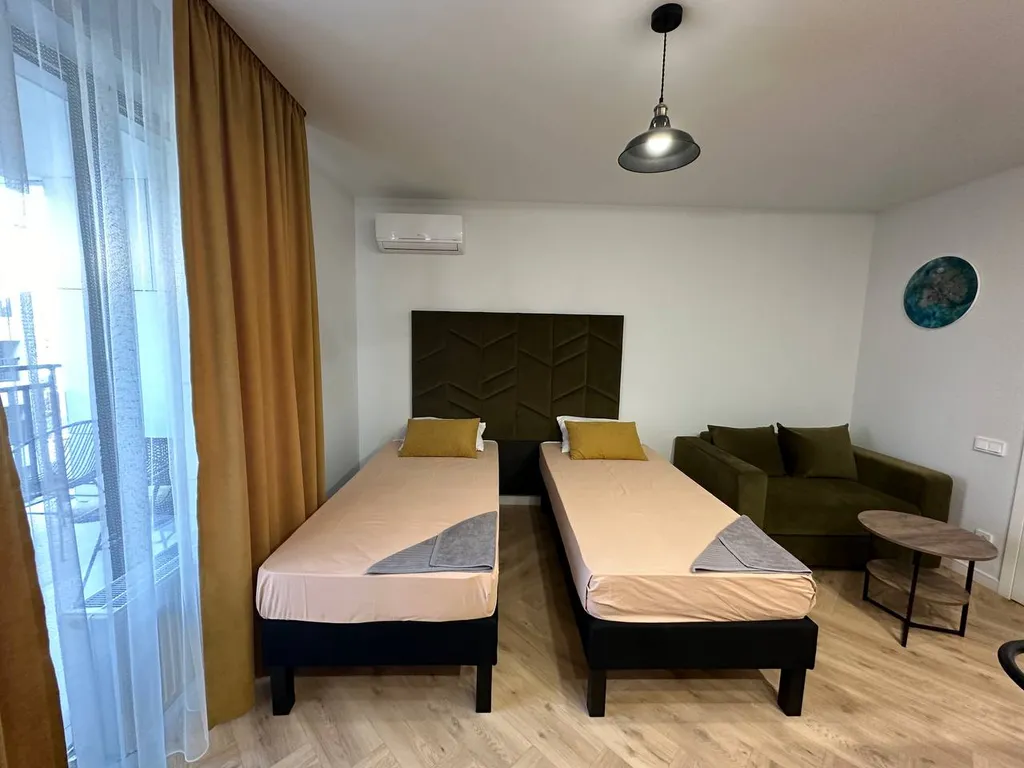 Квартира Апартаменты с бассейном в 5 минутах от чистого моря, дюн и дельфинария — Анапа