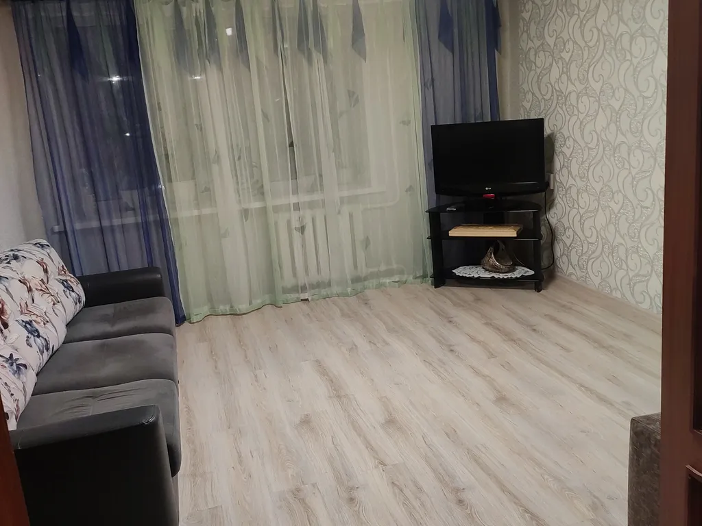 3-х комнатная уютная и теплая квартира с хорошим ремонтом