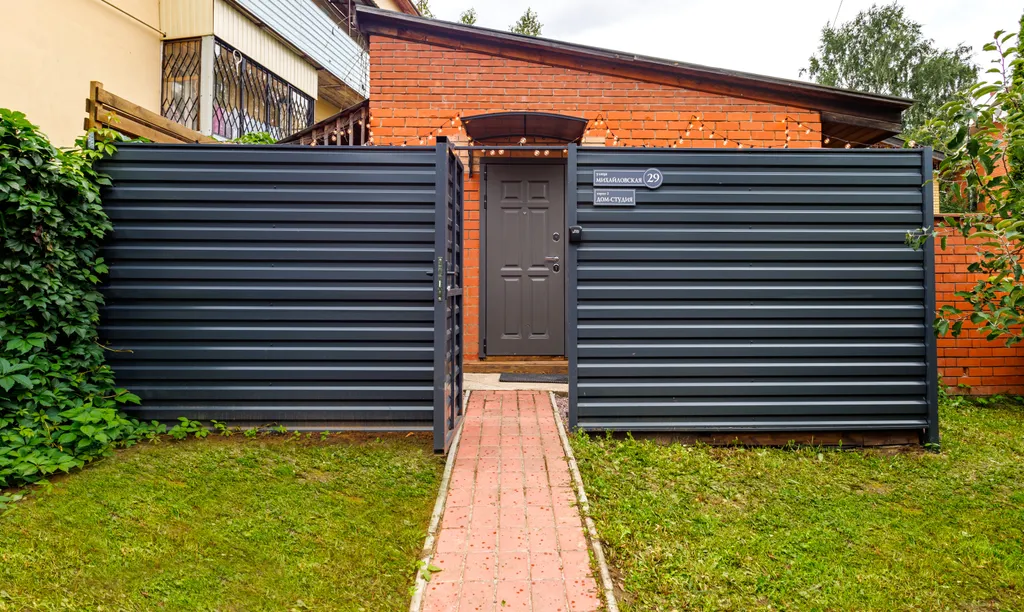 Дом-студия у парка в центре города с мангальной зоной