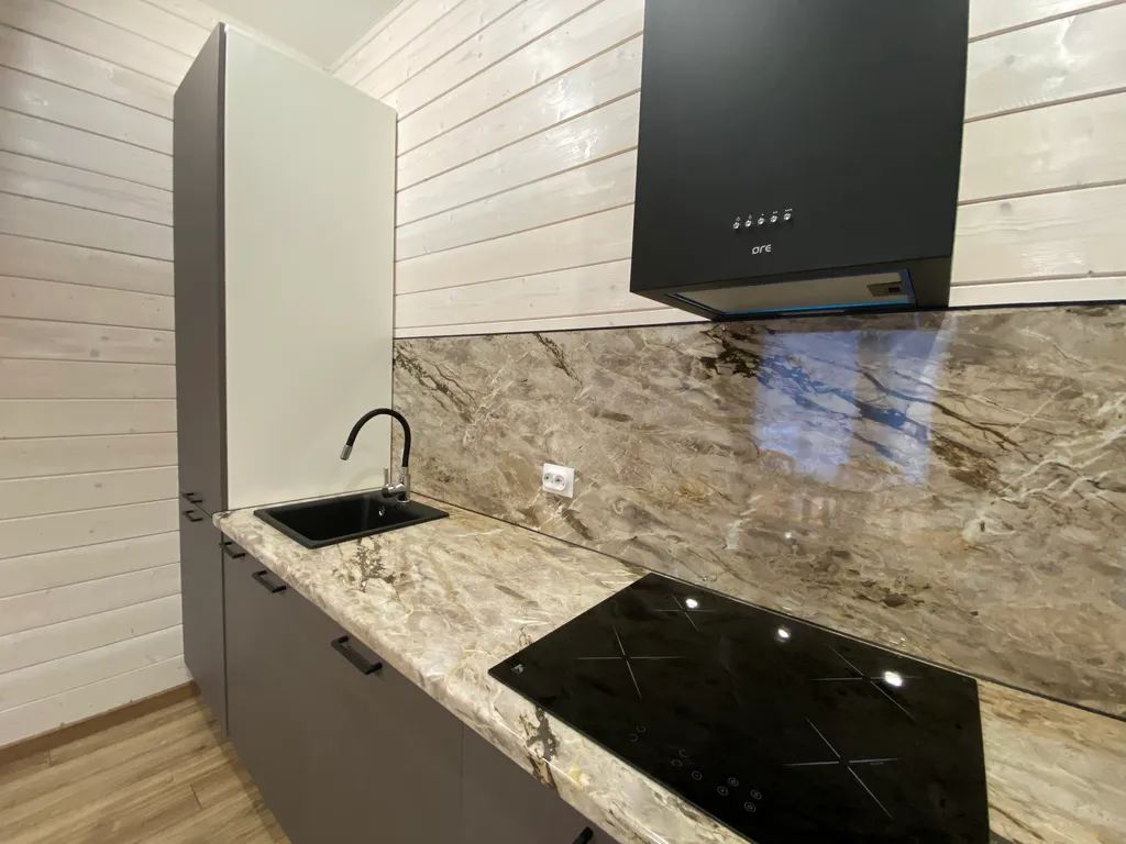 Дом с бассейном