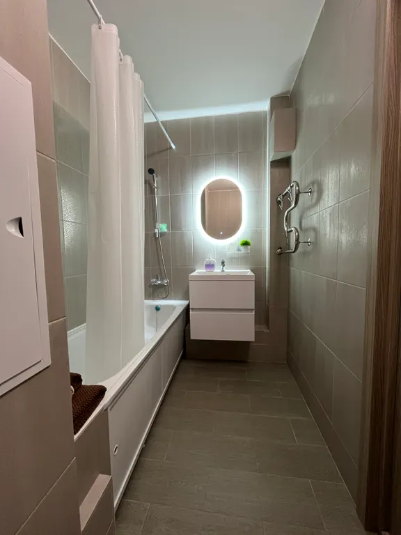 Светлая квартира с видом на закат в современном ЖК Геометрия