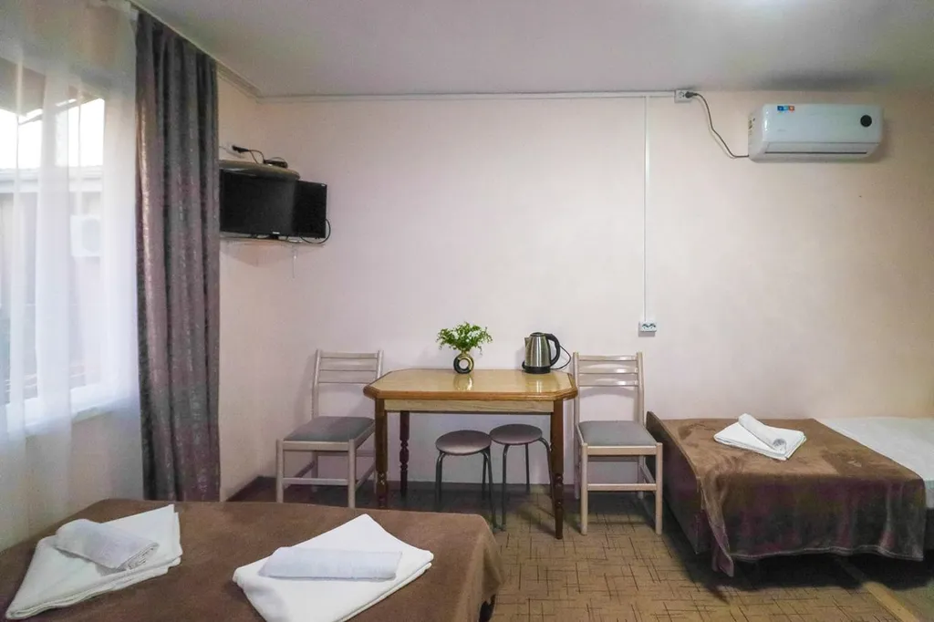 Уютная комната у моря