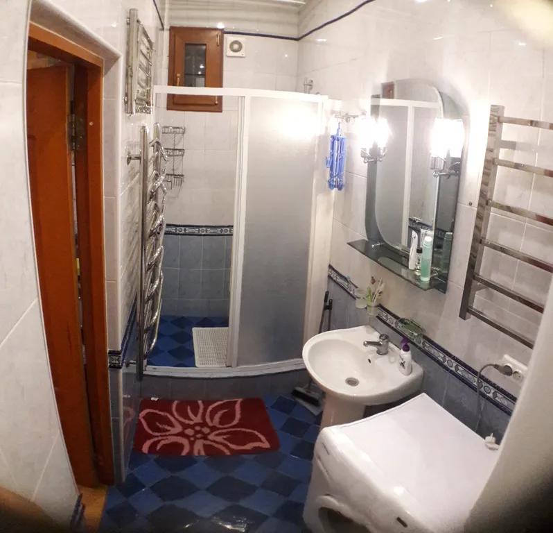 Коттедж Квартира в центре набережной у моря, в отдельно стоящем доме — Ялта