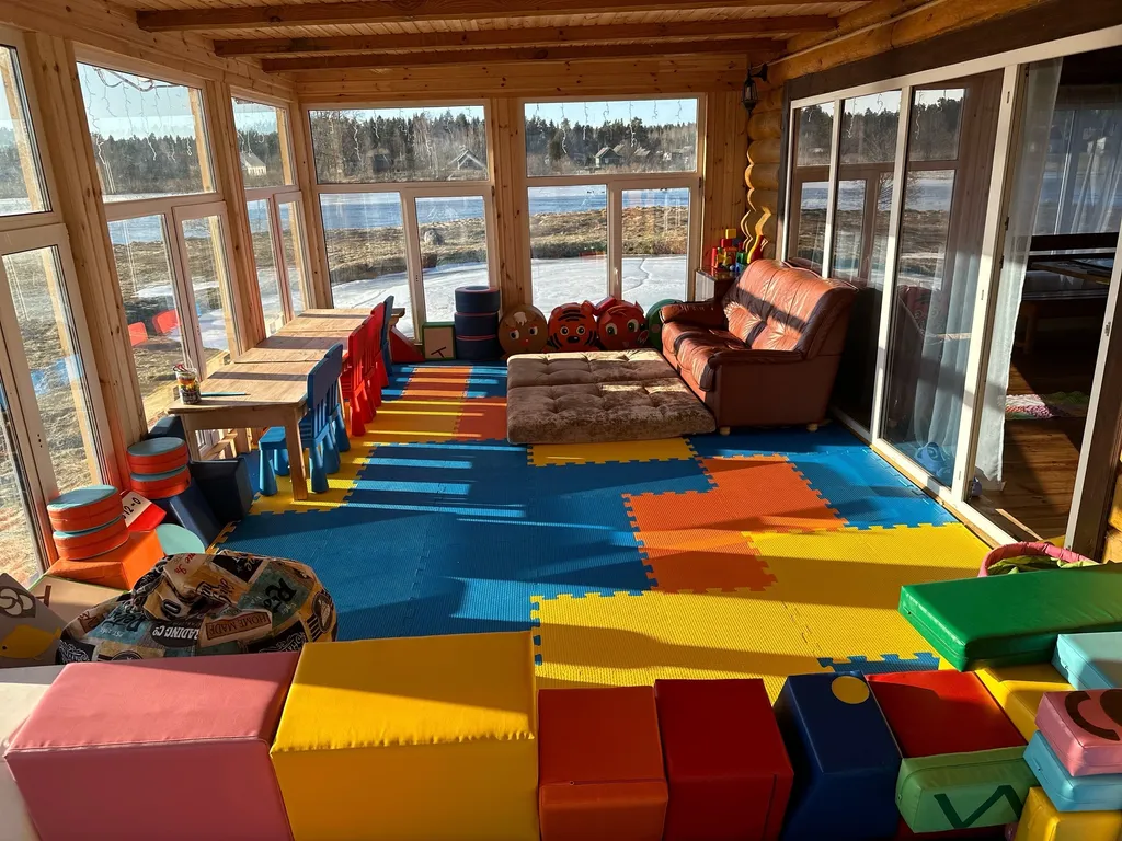 Уютный коттедж на берегу реки Milana Village