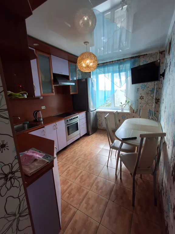 Двухкомнатная квартира близ Арены