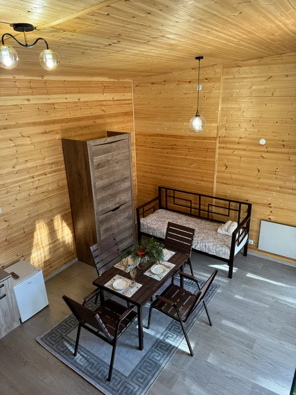 Коттедж в лесу рядом с рекой