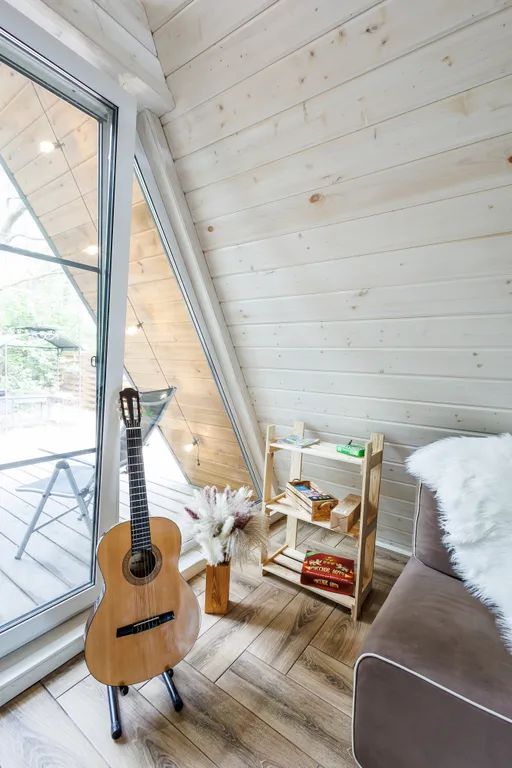 Коттедж Коттедж Уютный А-фрейм в дубовом лесу — Кузяево