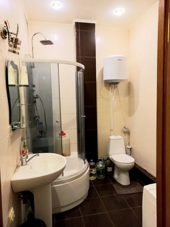 Квартира в новострое, вода постоянно