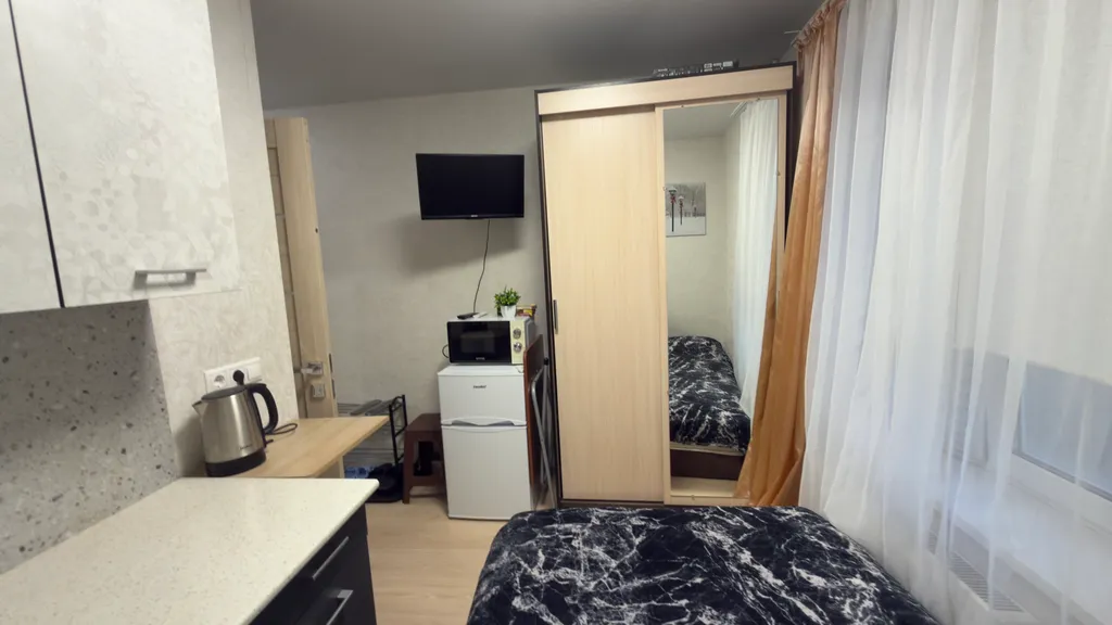 Квартира Квартира Маленькая уютная студия с парковкой — Москва