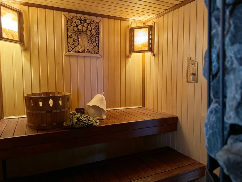 Уютный дом с бассейном и баней для отдыха, семейных праздников