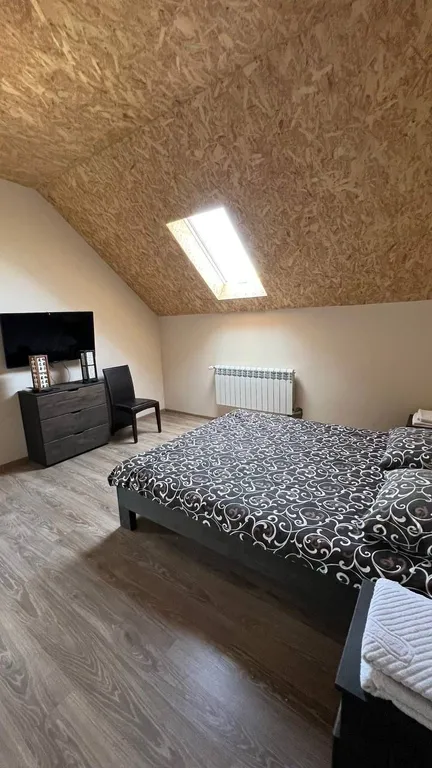 Большой коттедж