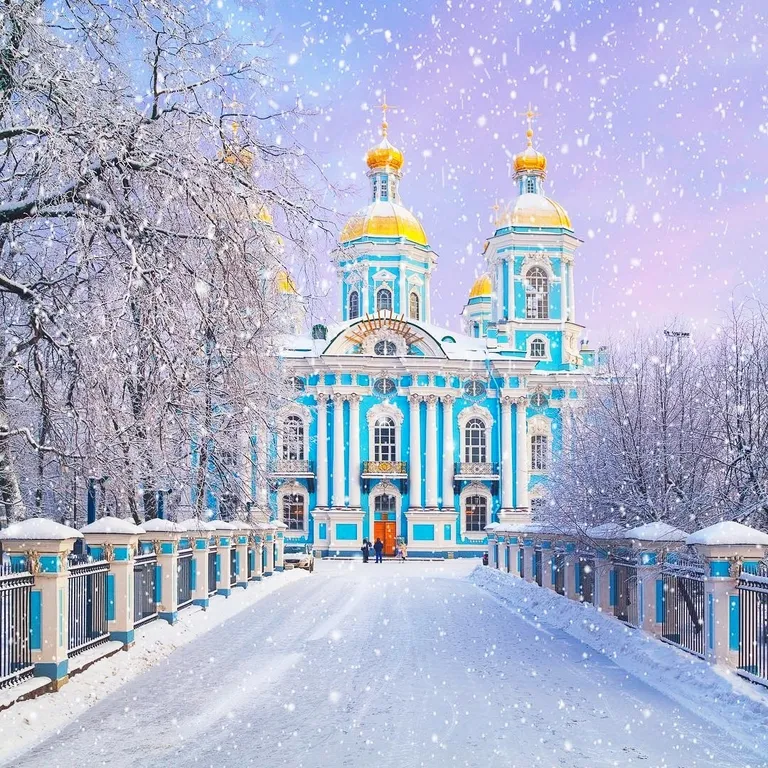 Апартаменты с видом на Неву и Литейный мост