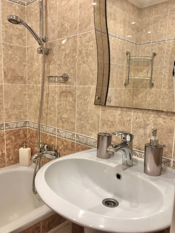 2-комнатная комфортабельная квартира в центре города