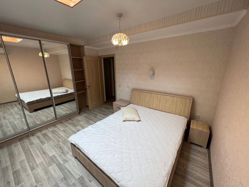 Четырёхкомнатный дом класса люкс в тихом центре