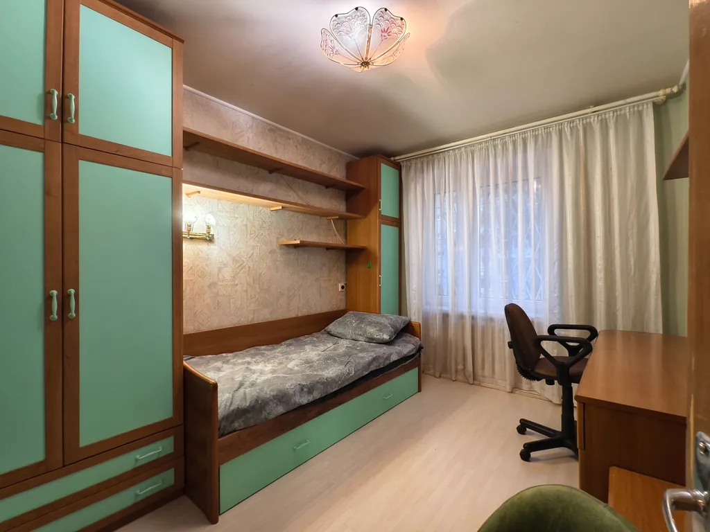 Комфортная трехкомнатная квартира в центре