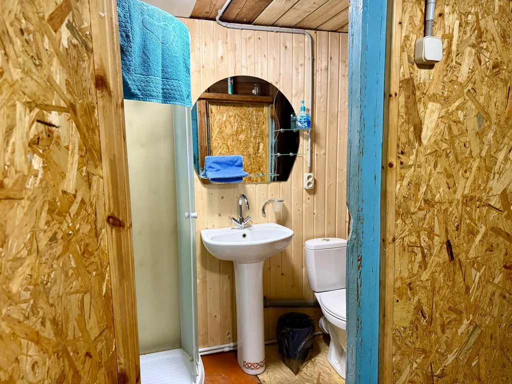 Частный дом У холма