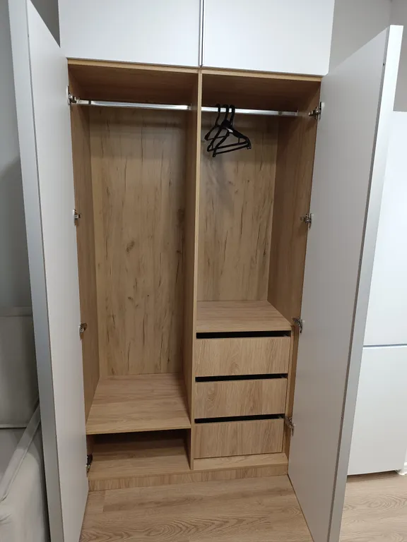 Уютная студия с видом на лес