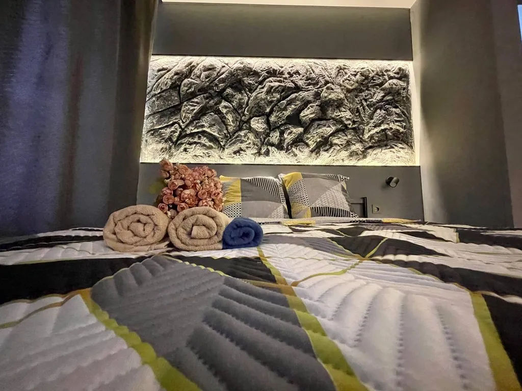 Апартаменты в стиле Космос напротив Московской площади