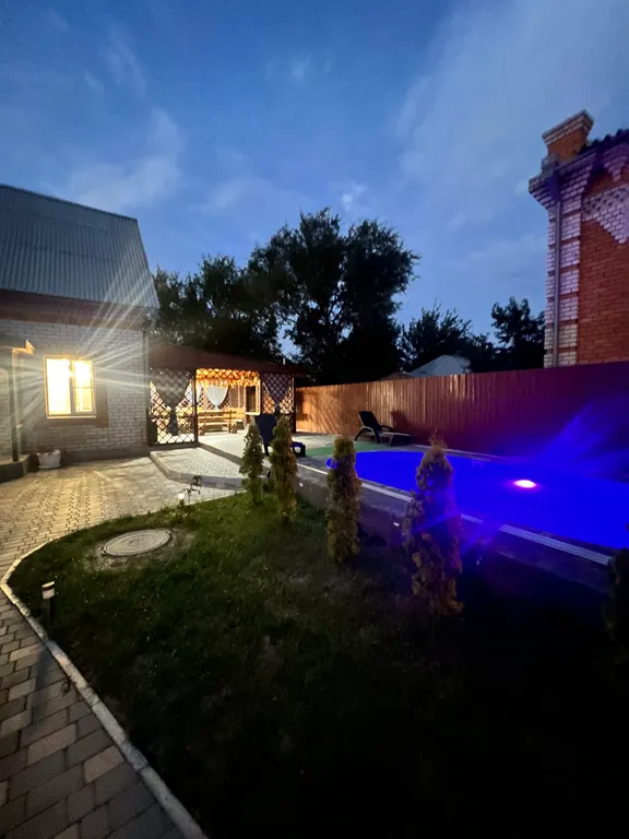 Дом отдыха с теплым бассейном и баней