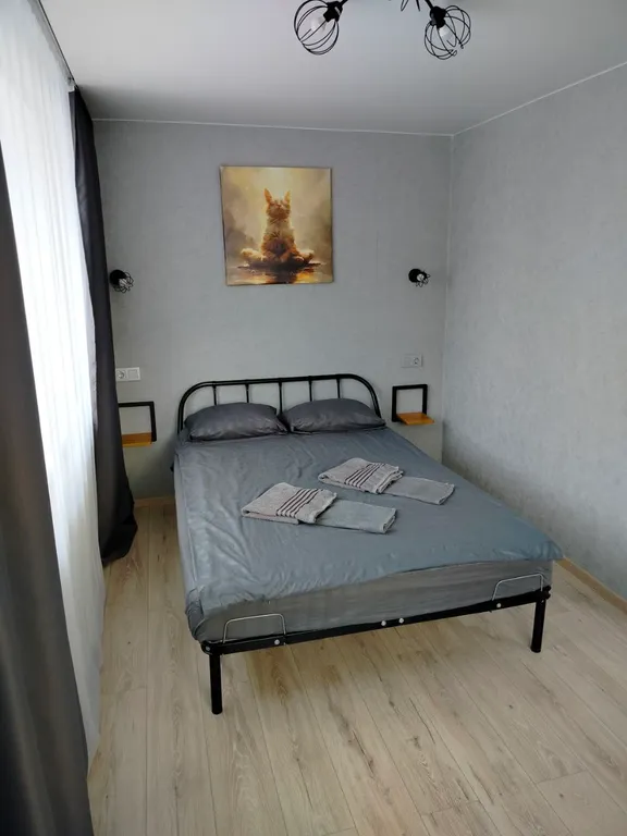 Уютная квартира в самом центре на набережной с видом на парк победы