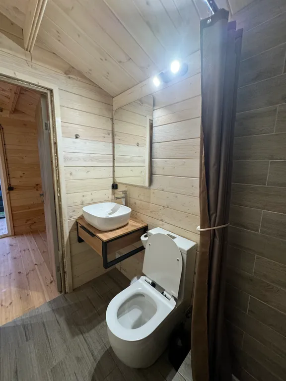 Коттедж Домик с видом на горы — Гагра