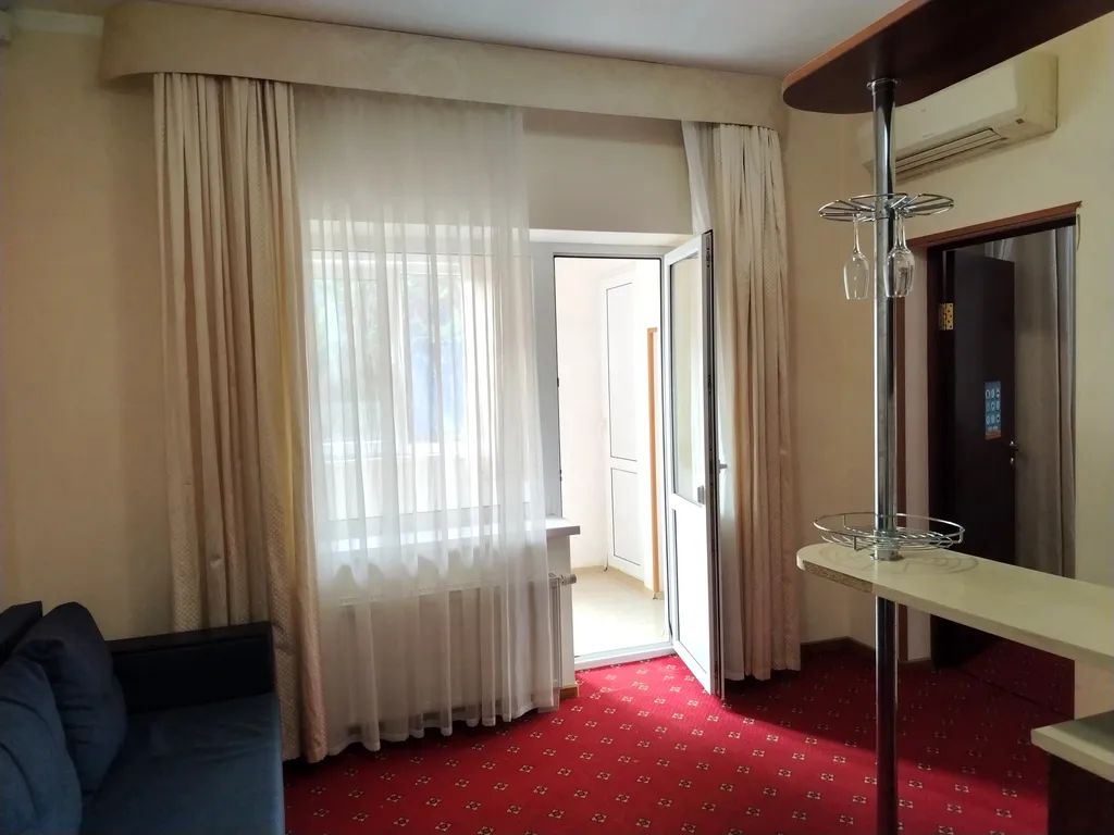 208 Alliance Apartments на Летней, 50