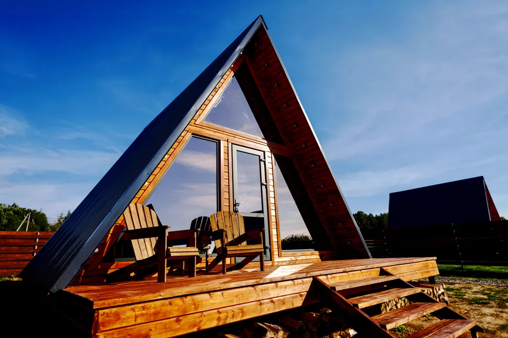 Aframe white, Дом на берегу Рыбинского моря