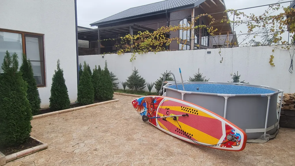 Уютный дом рядом с берегом моря