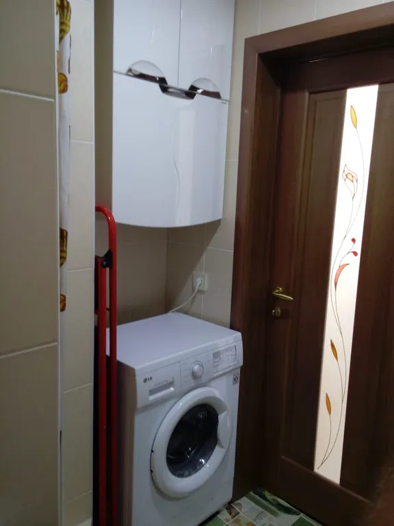 Апартаменты новые с видом на море, горы в новом доме над форосским парк