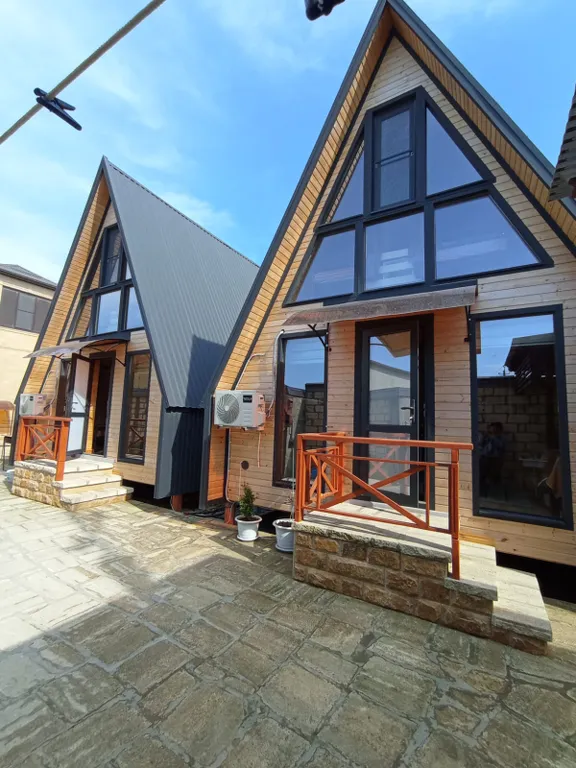 Домик на побережье Каспия