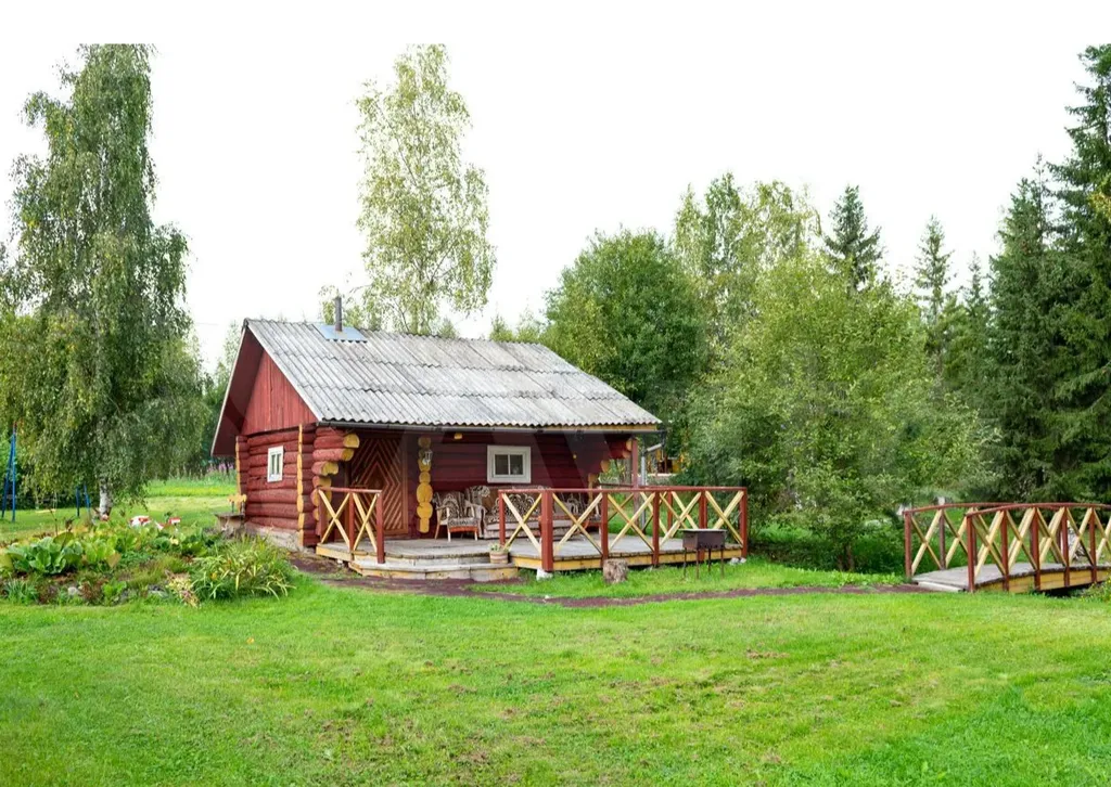 Домик у леса