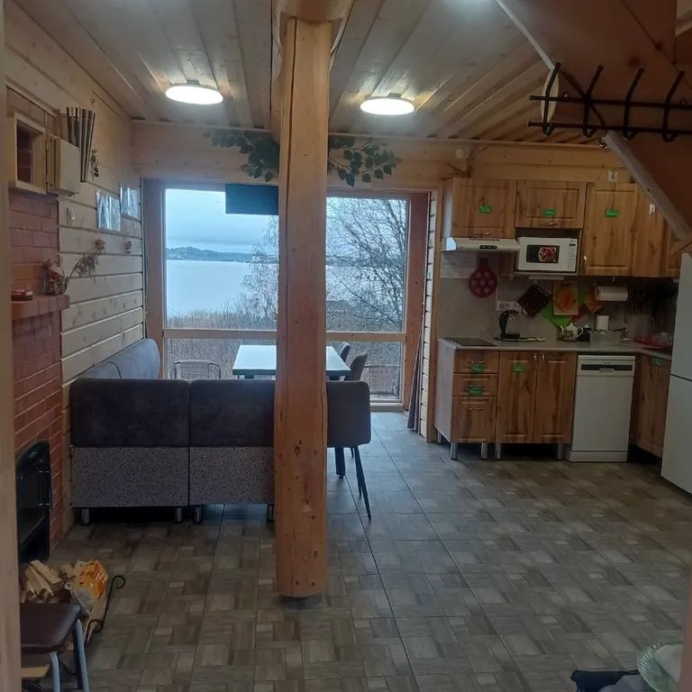 Современный дом на берегу Ладоги