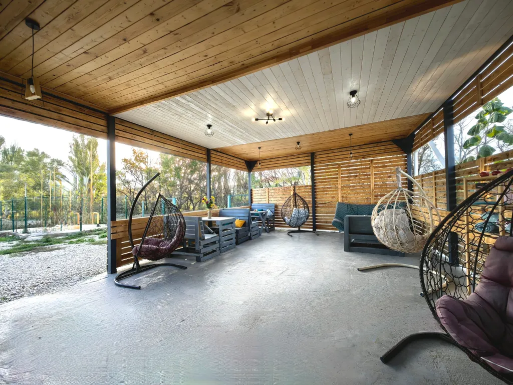 Квартира Двухкомнатная квартира, индивидуальное отопление, парковка, кухня — Судак