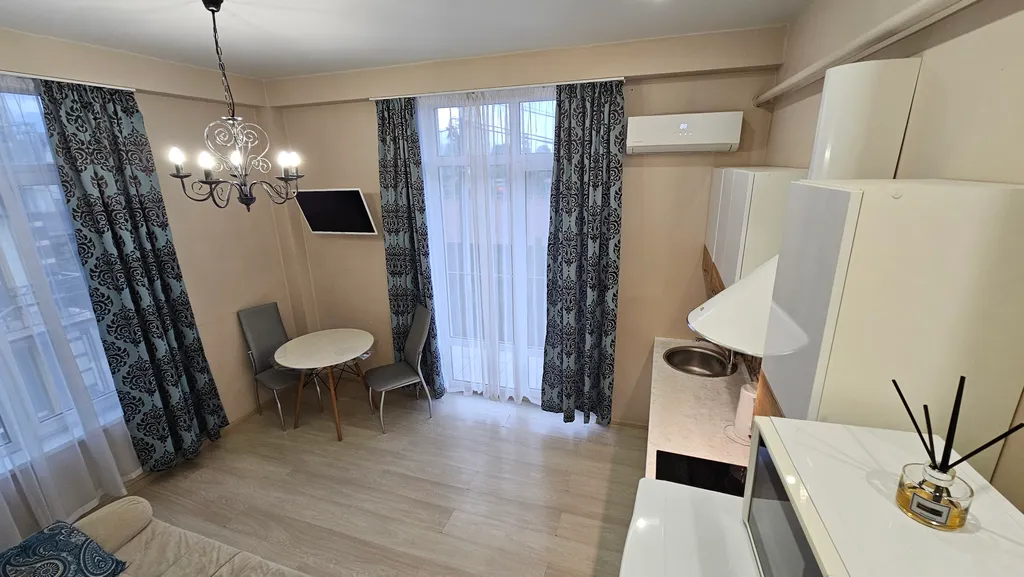 Квартира Просторная квартира на Фигурной от HomeHotelSochi — Сириус