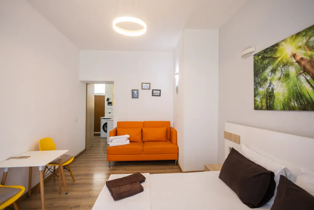 Уютная студия около площади Азнефть