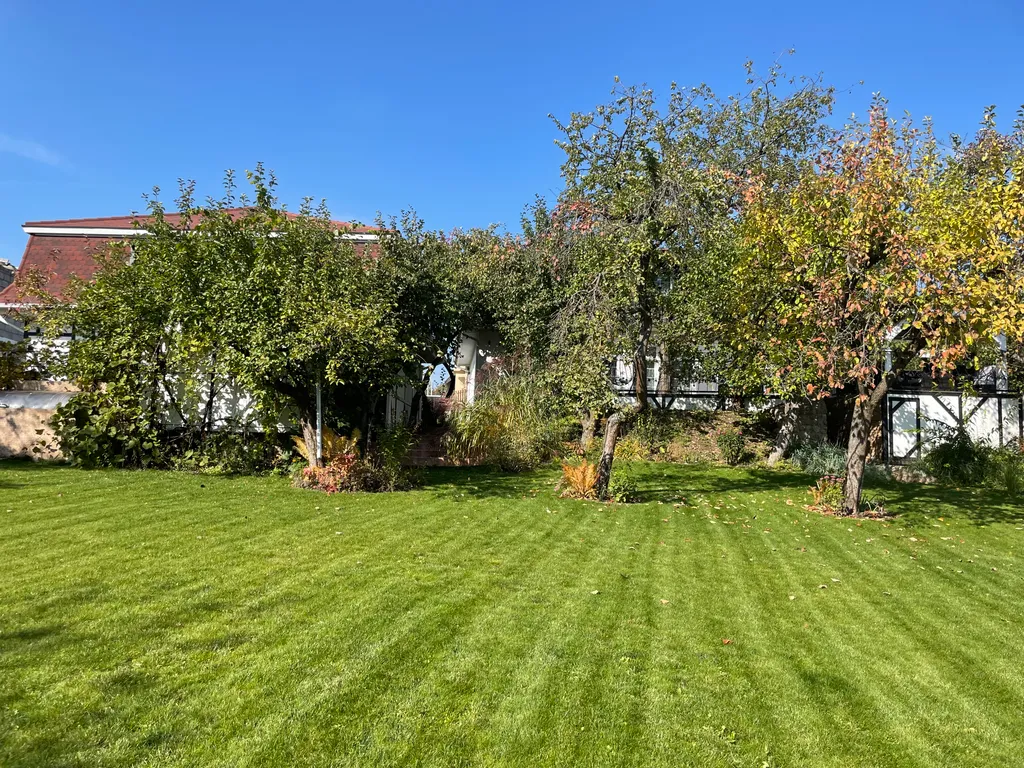 Romantic house VIP с бассейном и хамамом в Минске