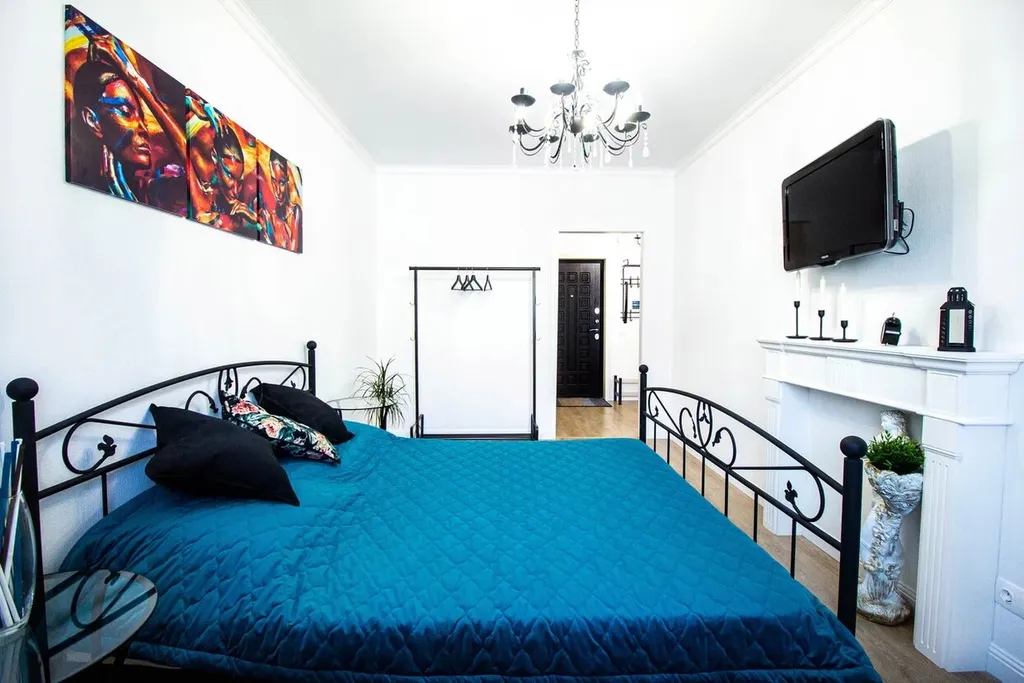 Шикарная дизайнерская квартира с кованой кроватью и камином — аренда посуточно в Видное