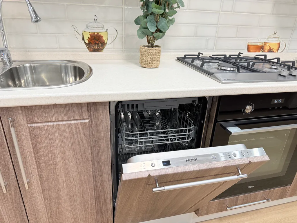 Новая однокомнатная у ТЦ Тополь