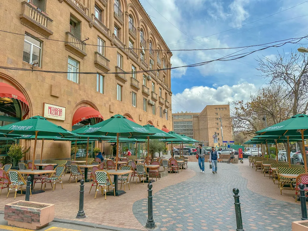 Квартира с французским балконом