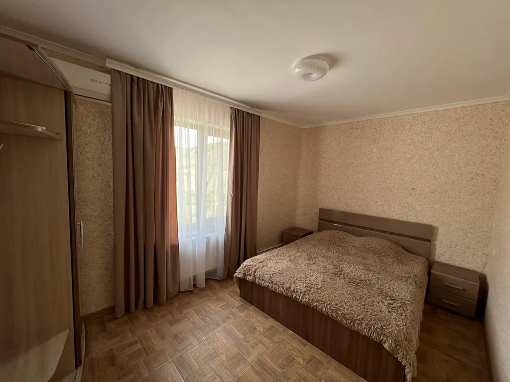 Уютный дом-этаж 5 комн.