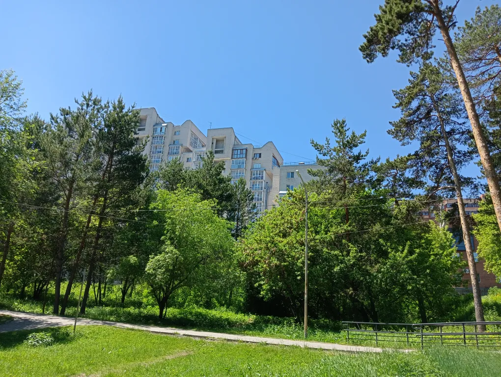 Уютнейшая студия с шикарным видом на панораму города и реку