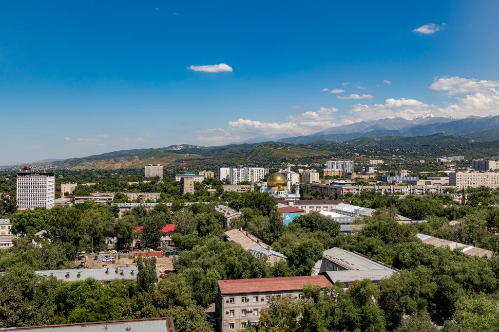 Квартира Квартира в центре с видом, для туристов и командированных — Алматы