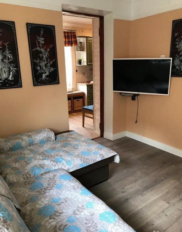 Уютный домик у озера