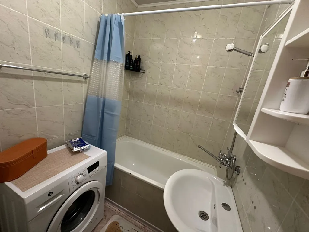 Квартира напротив спортивного комплекса Гладиатор