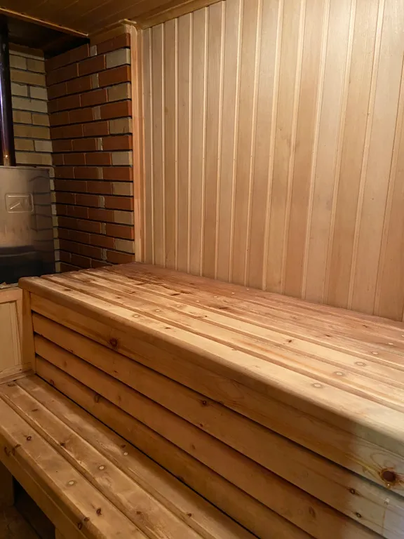 Уютный коттедж с камином