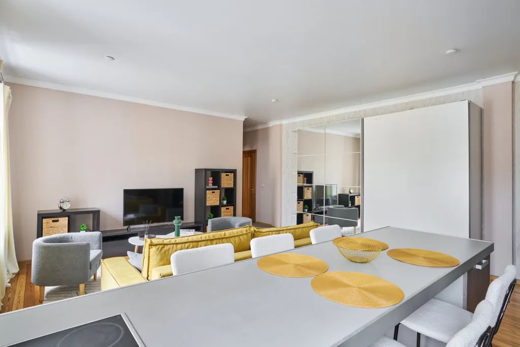 Квартира 3-комнатная квартира в 5 минутах пешком от Кремля - Большая Никитская — Москва