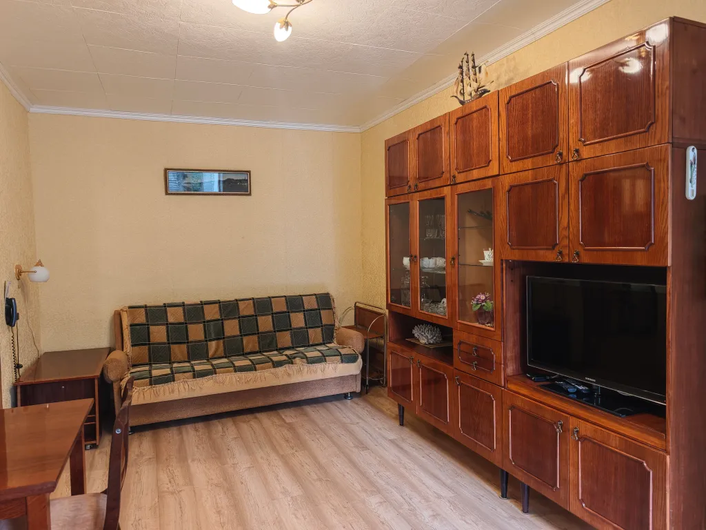 Квартира 2к квартира возле парка "Учкуевка" — Севастополь